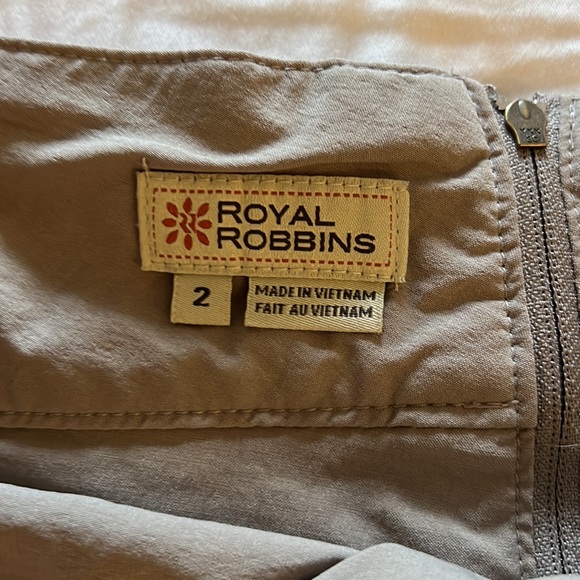 Tan skort - Picture 2 of 4